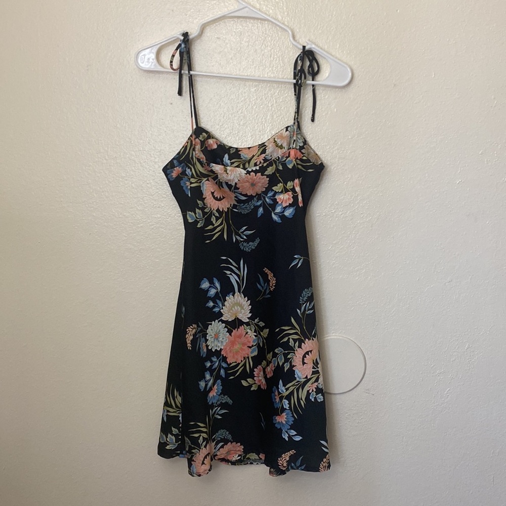 Oh Polly Black Floral Silky Mini Slip Dress Shoulder Ties 6 Strappy Minidress - Picture 10 of 10